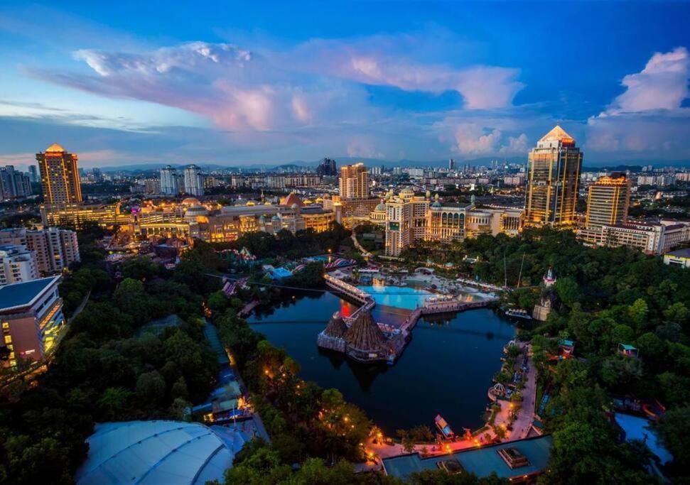 Sunway Lagoon Family Suites At Sunway Pyramid & Sunway Lagoon Kampong Penaga  エクステリア 写真